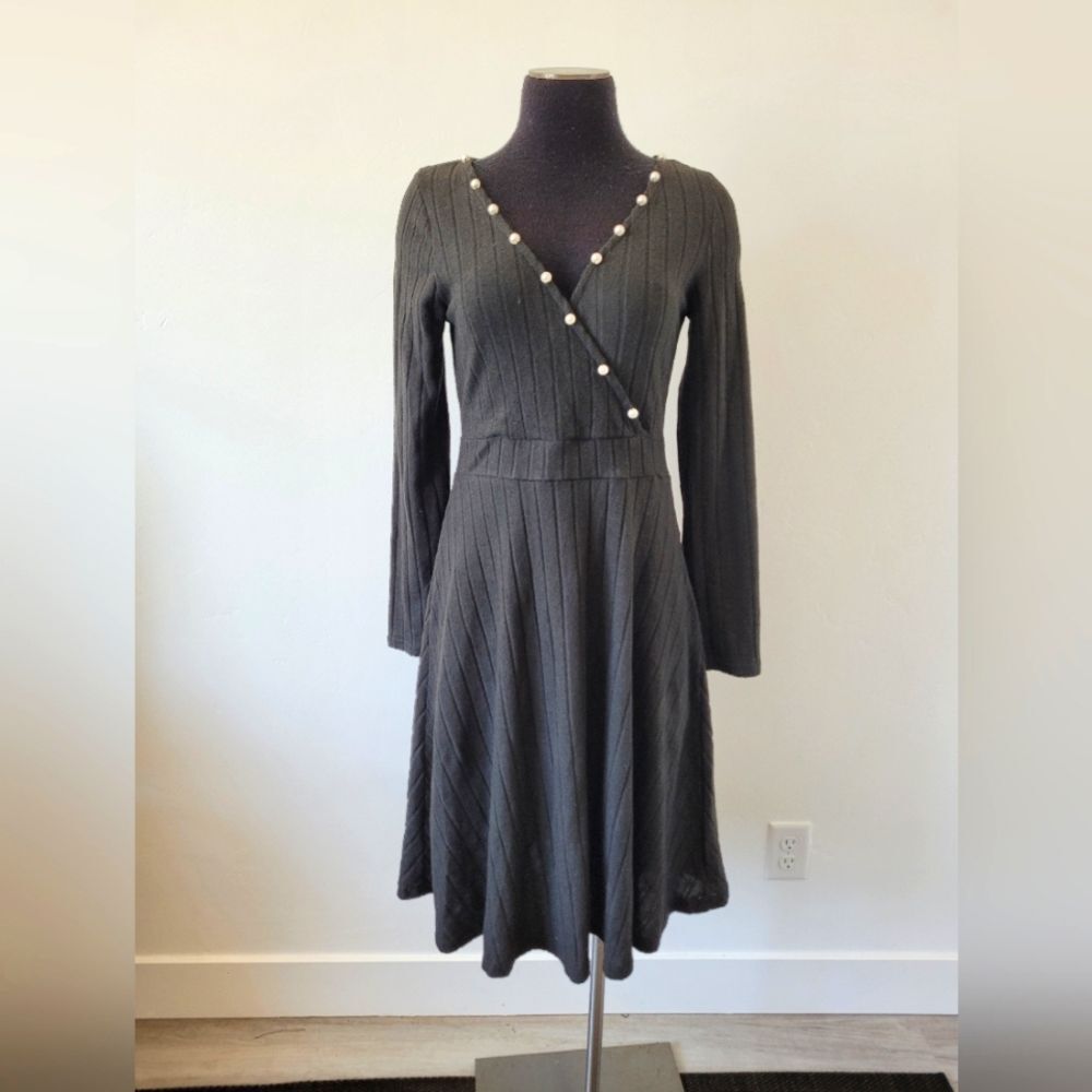 Black Ribbed Wrap Dress Midi Pearl Modest Comfy Classic Preppy Old Money Medium